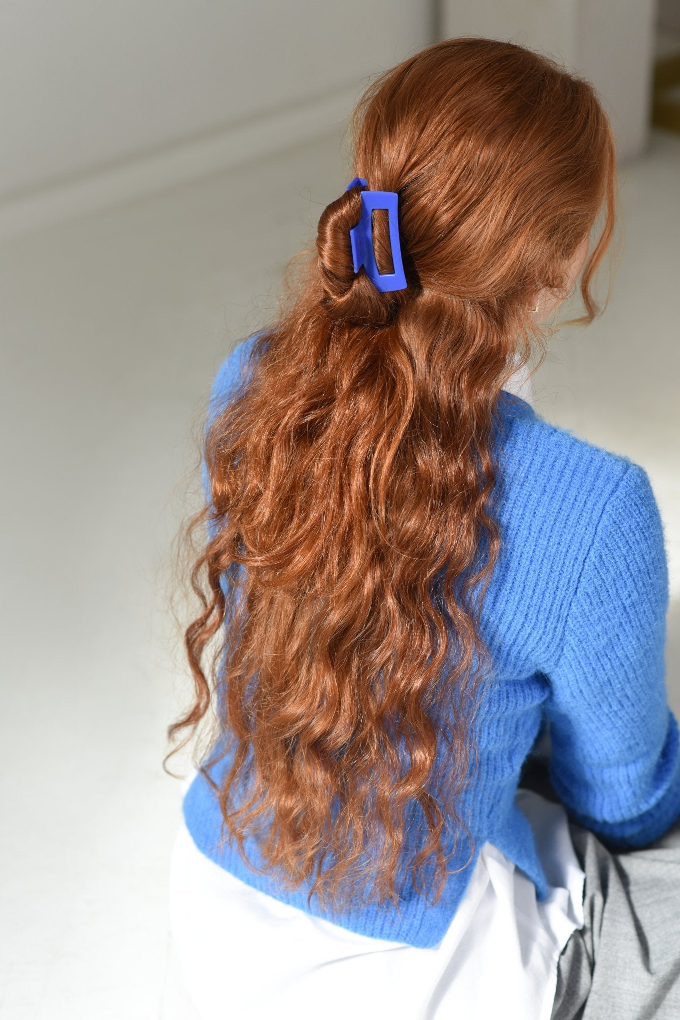 Nora plaukų segtukas - stipriai mėlyna (M dydis) - Amitié